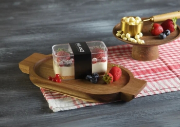 Mixed Fruit Cupcakes